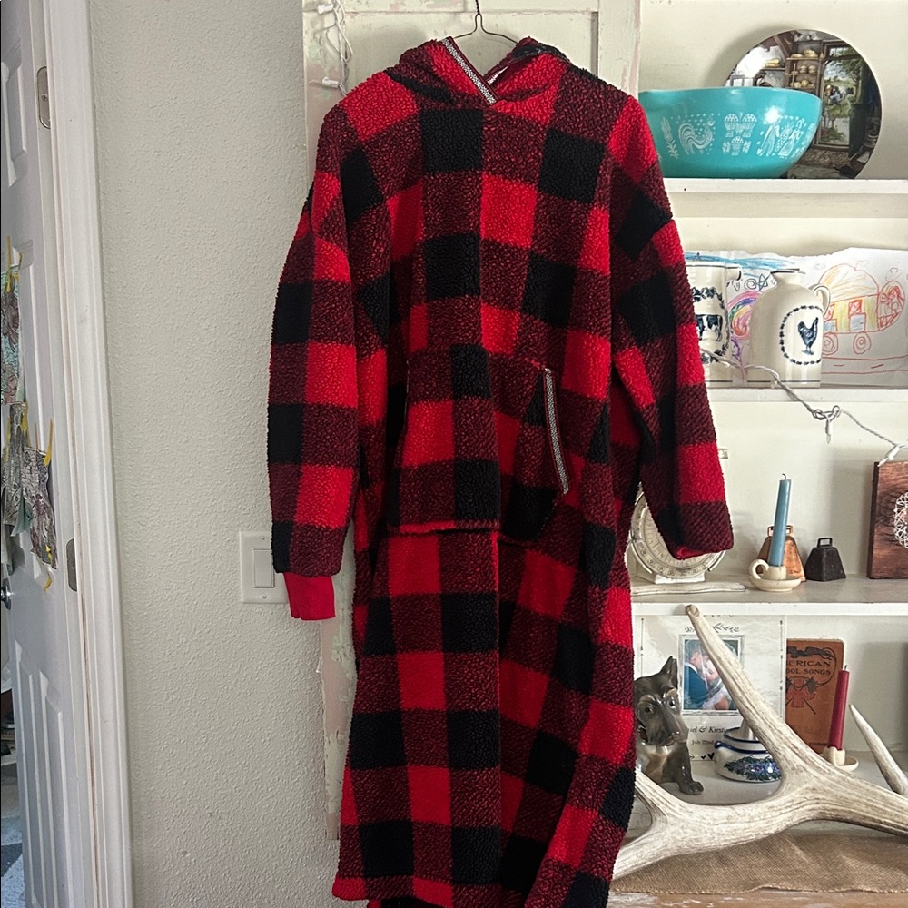Cozy Red & Black Buffalo Plaid Hooded Lounge Set